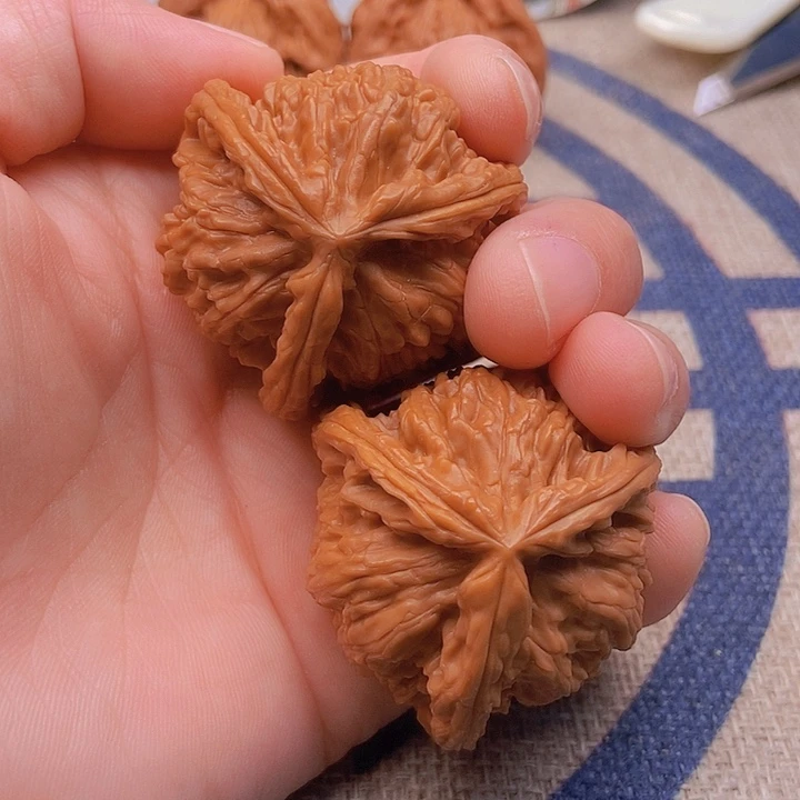 吊坠文玩核桃心**飞三棱