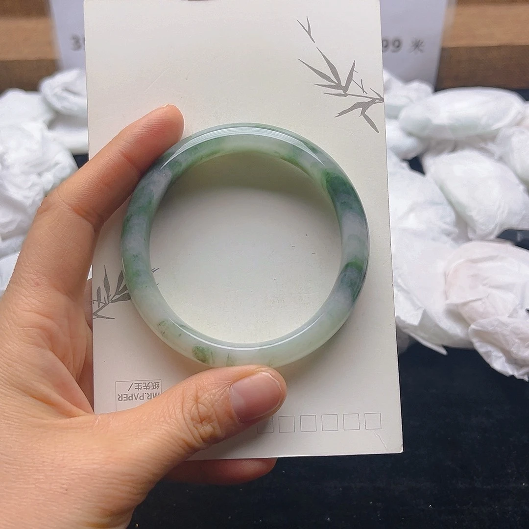 未镶嵌手镯石英质玉36