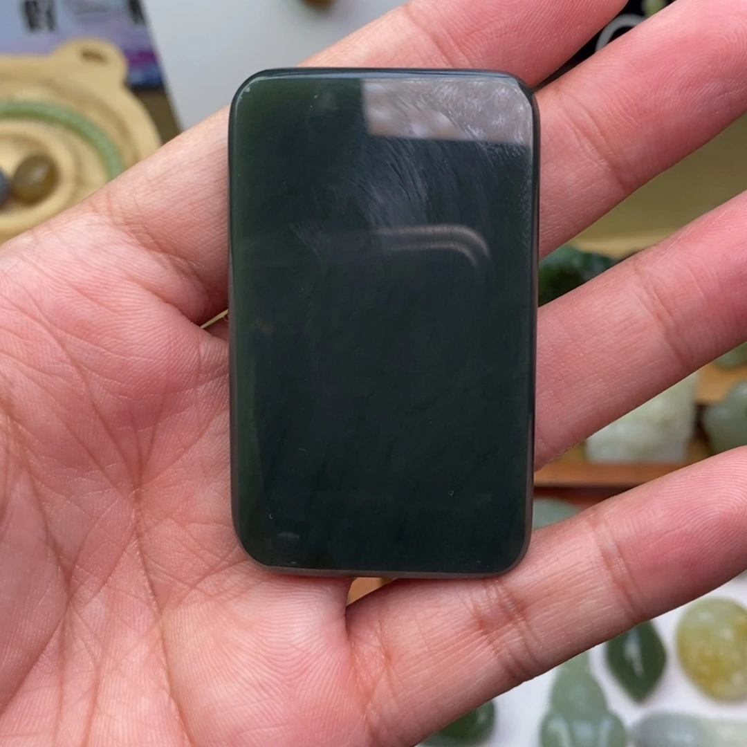 和田玉未镶嵌颈饰青玉