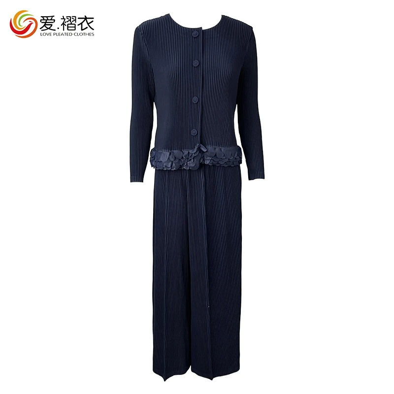 高端气质时尚秋季新款套装女圆领排扣长袖外套+高腰阔腿裤两件套