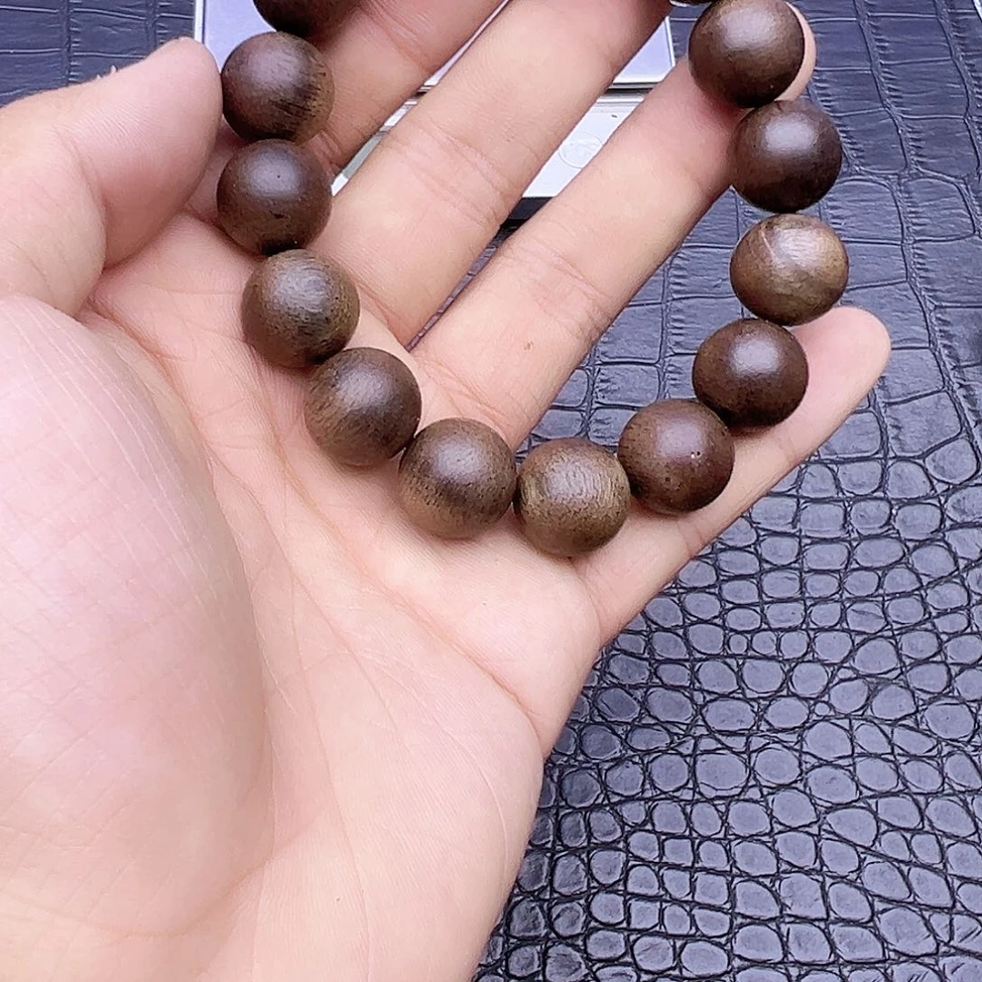 沉香碎屑沉香C6昆仑梅格