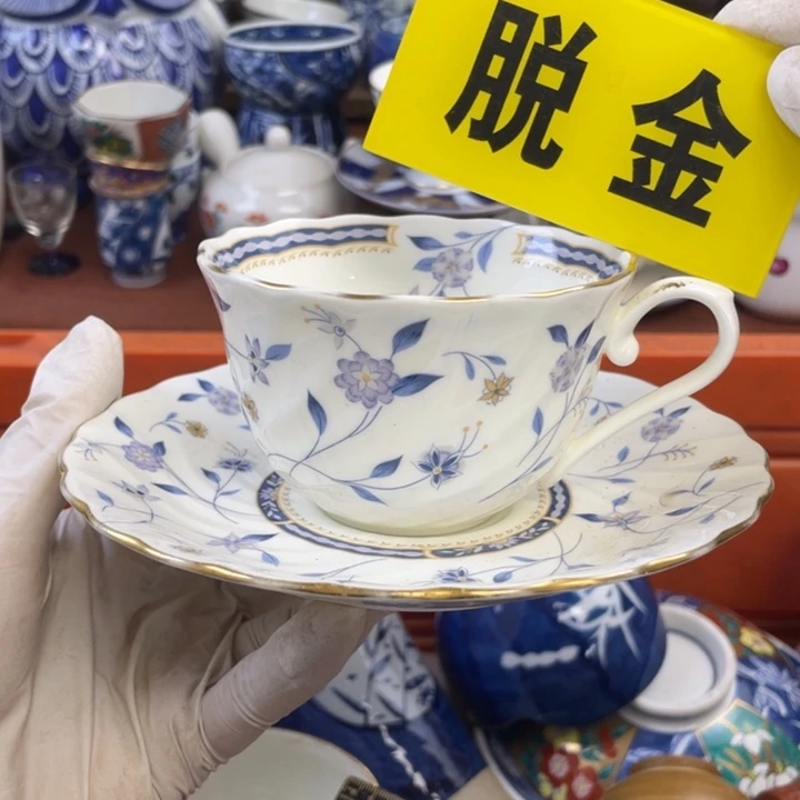 他家瓷器真美…开播了