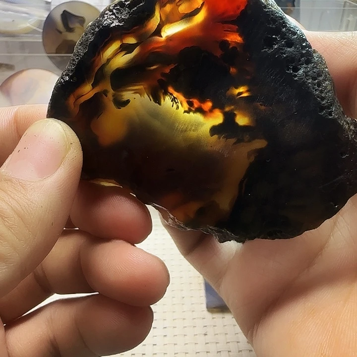 玛瑙/玉髓未镶嵌珠宝奇石