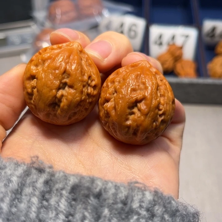 文玩核桃把件粗筋450