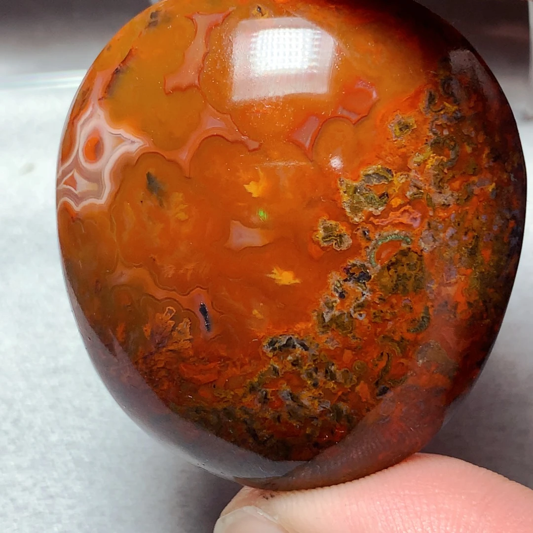 亿***成玛瑙/玉髓未镶嵌战国红