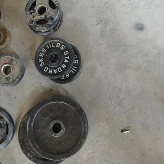 40公斤杠铃片一根杠铃杆一付卡子