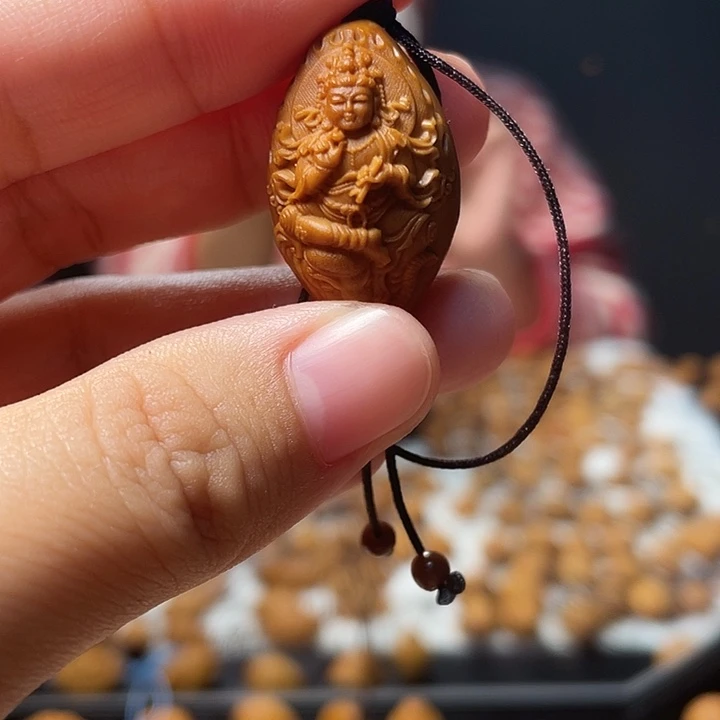 橄榄核吊坠橄榄球