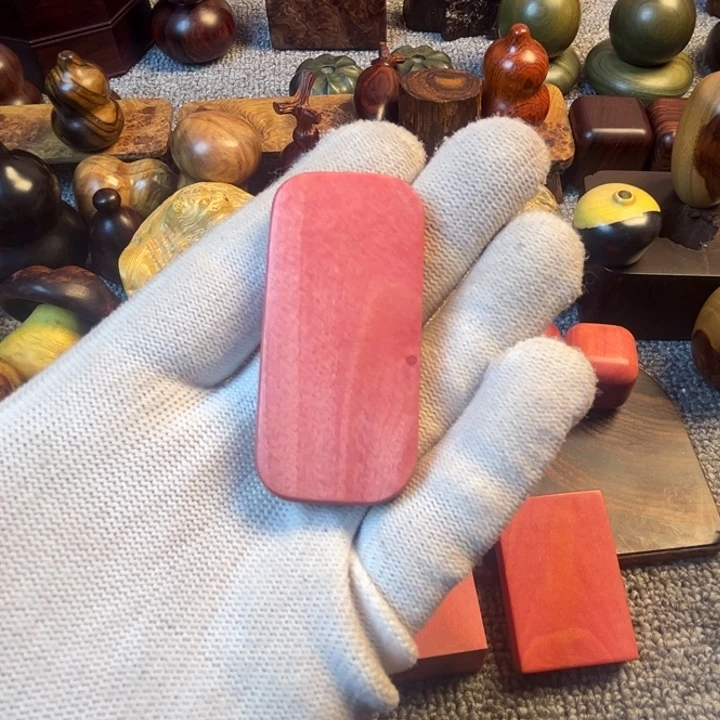 木粉象无事牌，无事牌