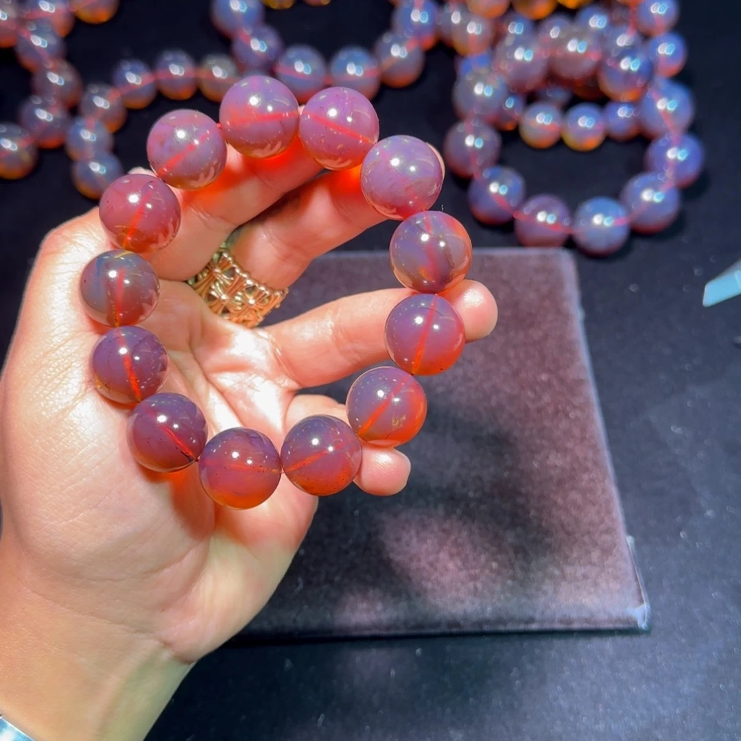 琥珀未镶嵌裸石琥珀