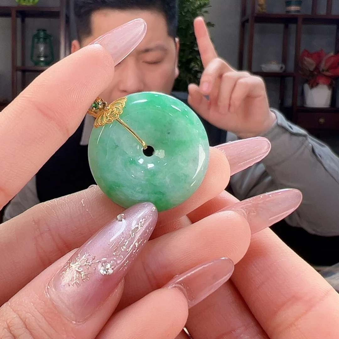 翡翠吊坠(不含链)18K金镶嵌吊坠9