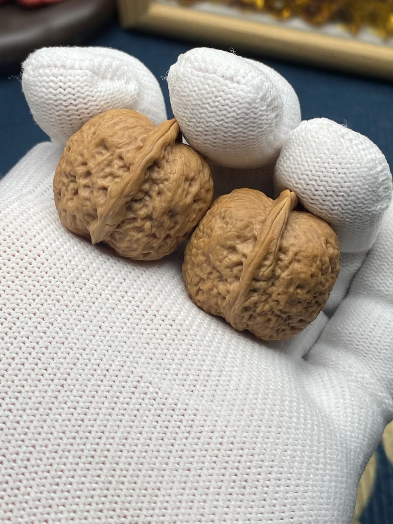 小金元宝 精品野生手捻小核桃