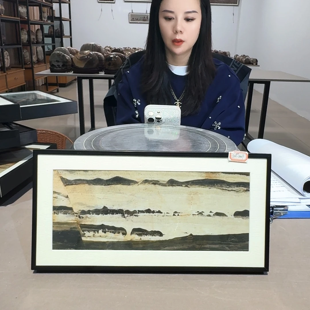33×16 长江画面石板画