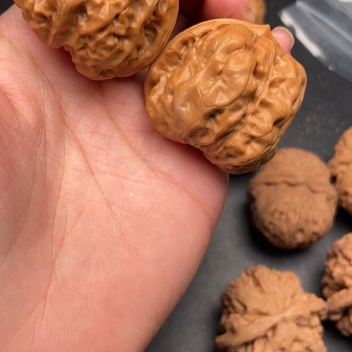 ****虹把件文玩核桃38尺