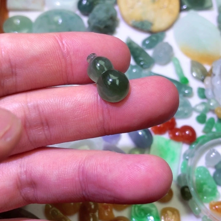 翡翠未镶嵌颈饰天然a货翡翠