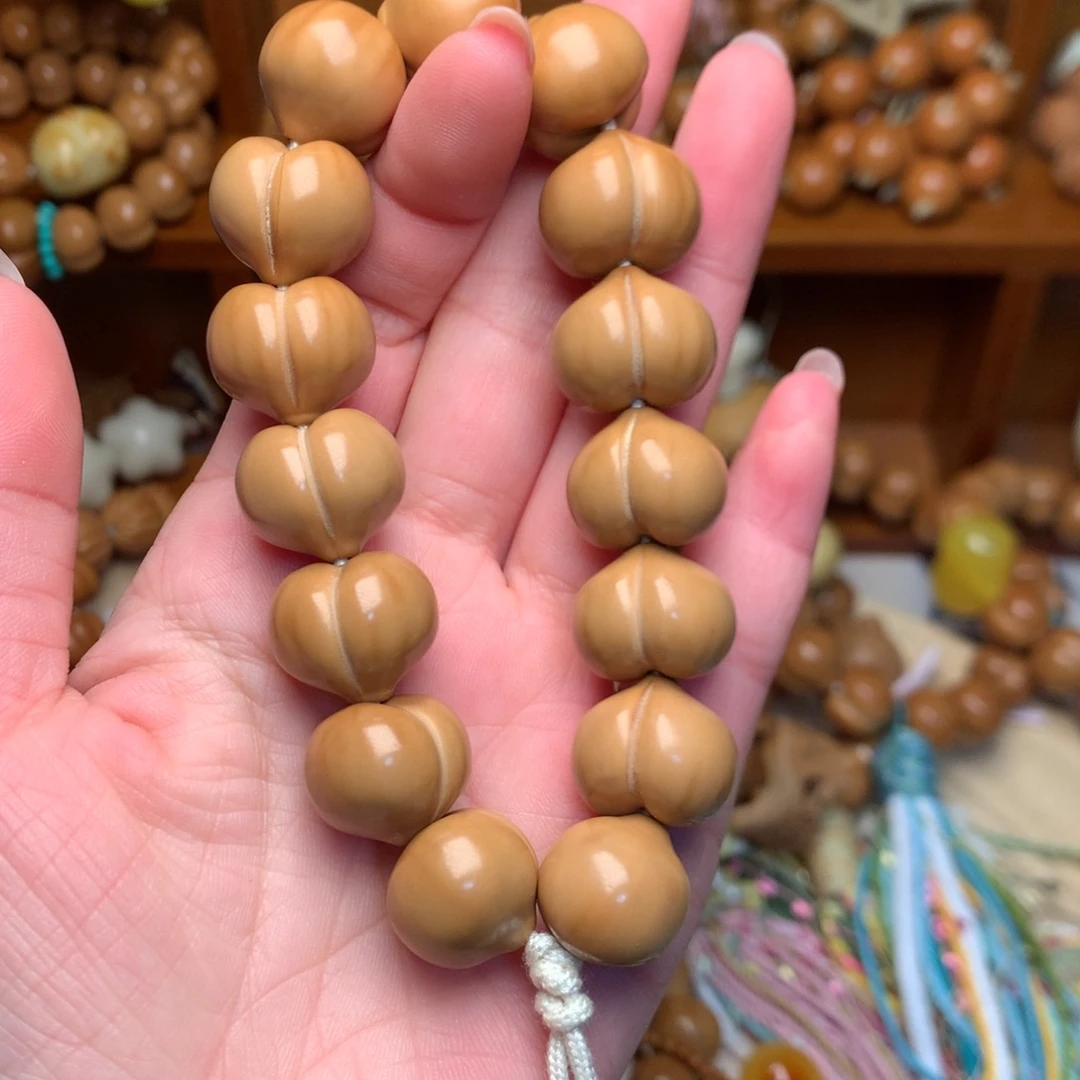 吊坠猴头核桃17高定屁桃手持