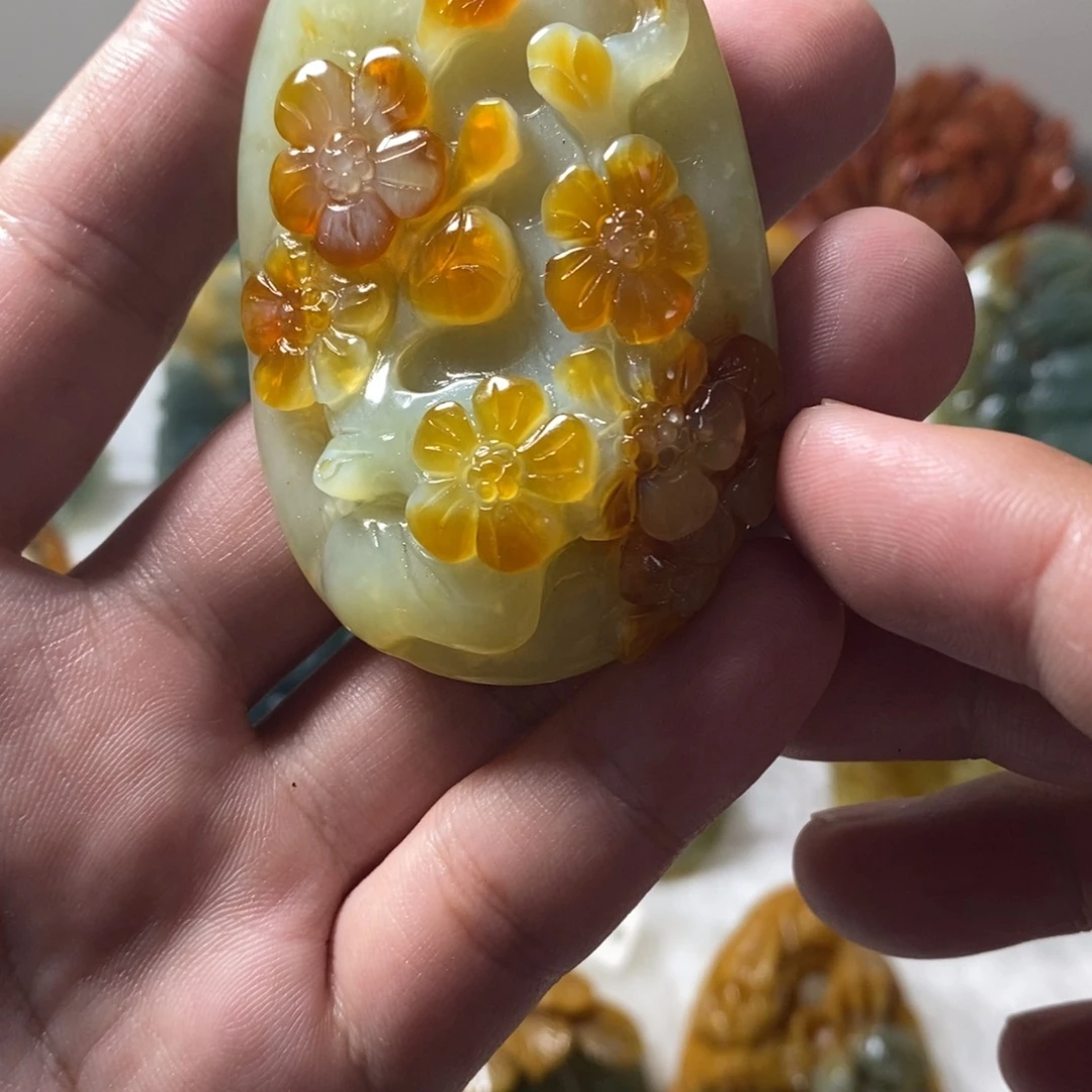 未镶嵌蛇纹石玉颈饰