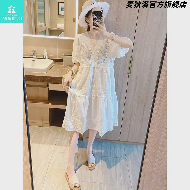 设计感2025夏季新款女神范时尚收腰显瘦简约领气质白色连衣裙女