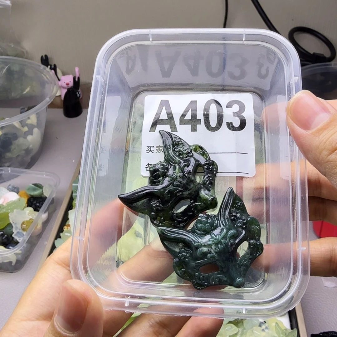 蛇纹石玉合金颈饰