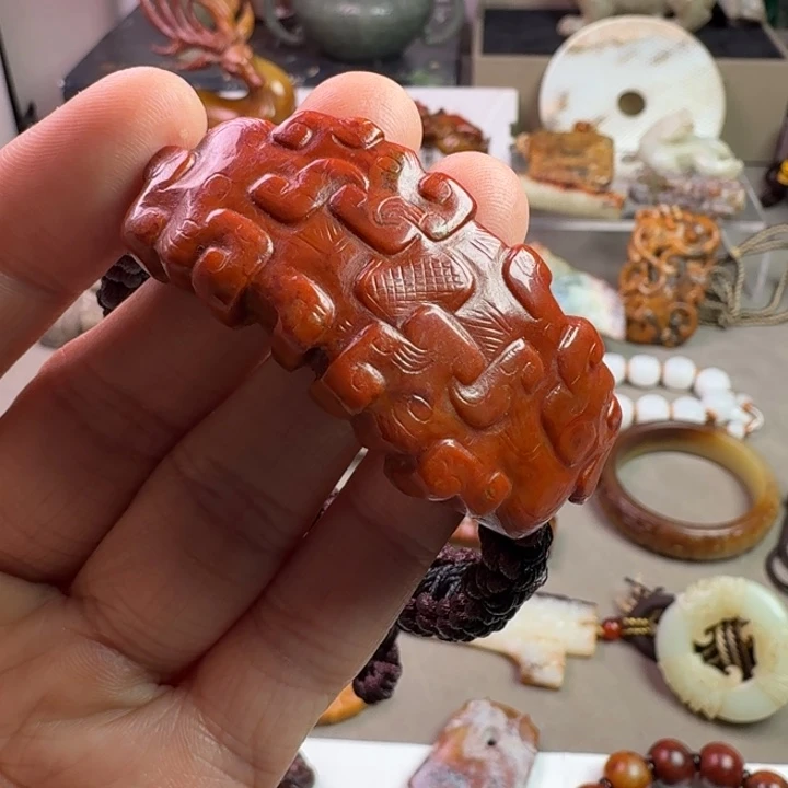 s***h和田玉（糖玉）未镶嵌颈饰