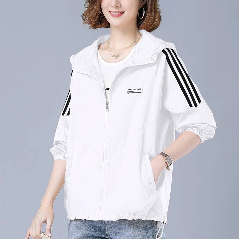 2025年春秋季新款女装防晒服女短款撞色连帽外套开衫百搭潮流风衣