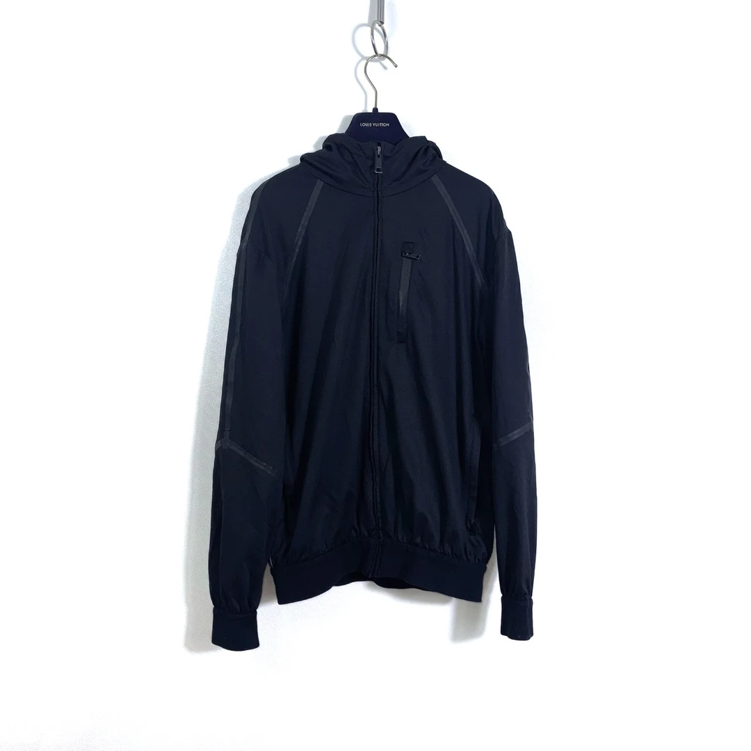 99新 Prada/普拉达 胸口拉链连帽夹克外套 L码002256