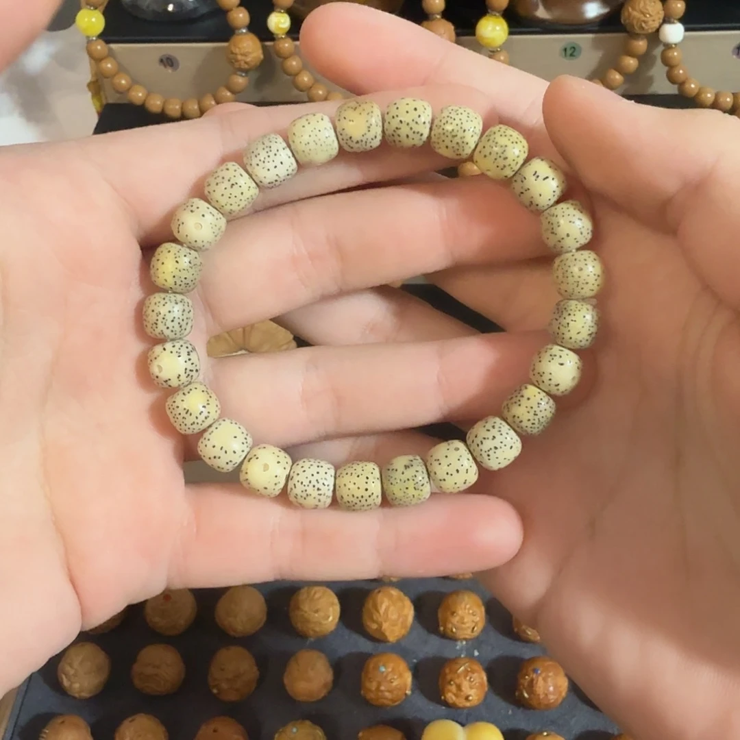 猴头核桃吊坠一条一条