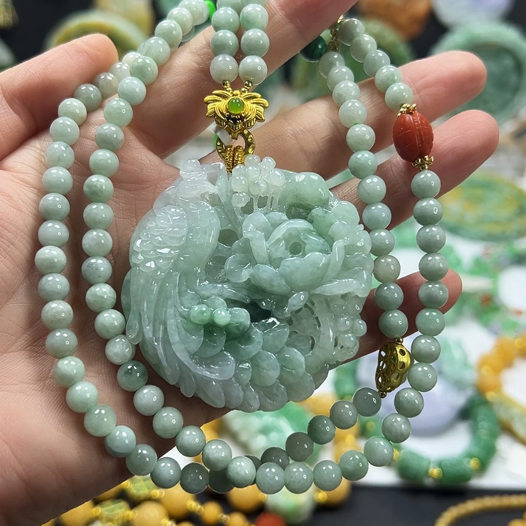 翡翠未镶嵌颈饰吊坠