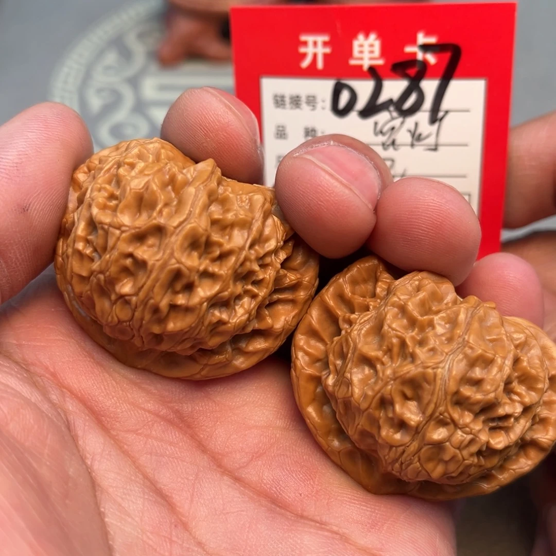 文玩核桃吊坠文玩