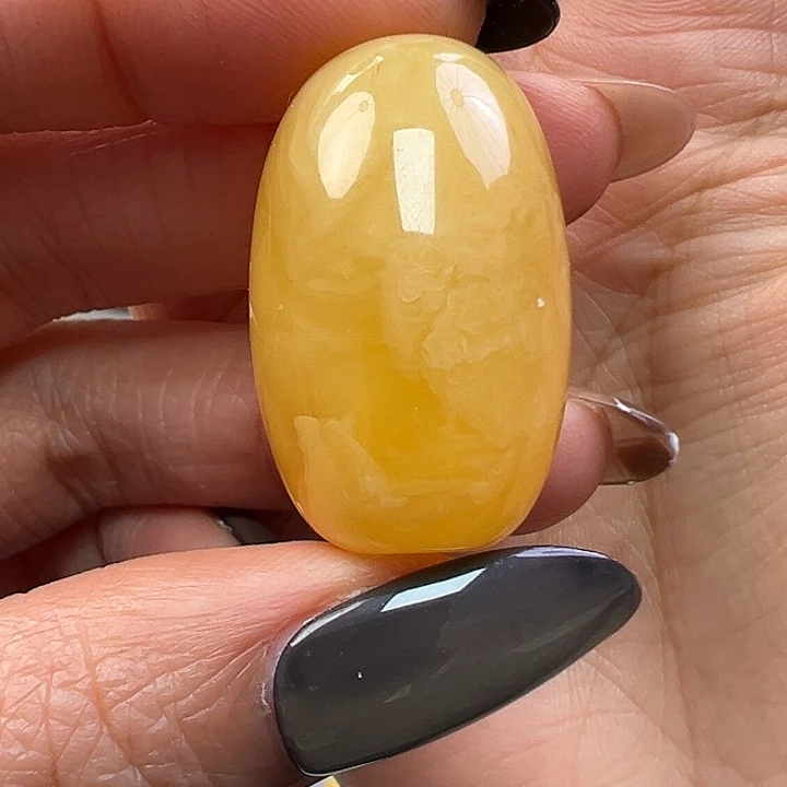 蜜蜡未镶嵌珠宝奇石