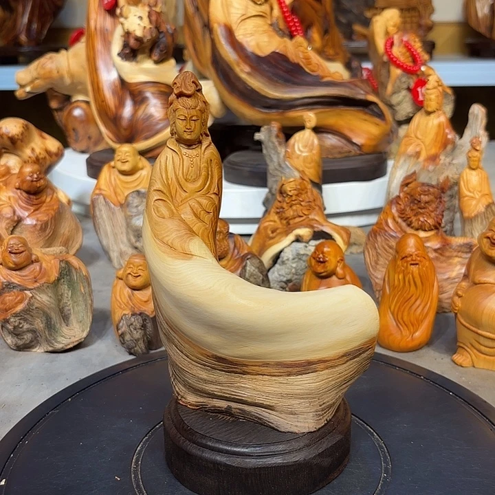 柏木太行崖柏观音摆件