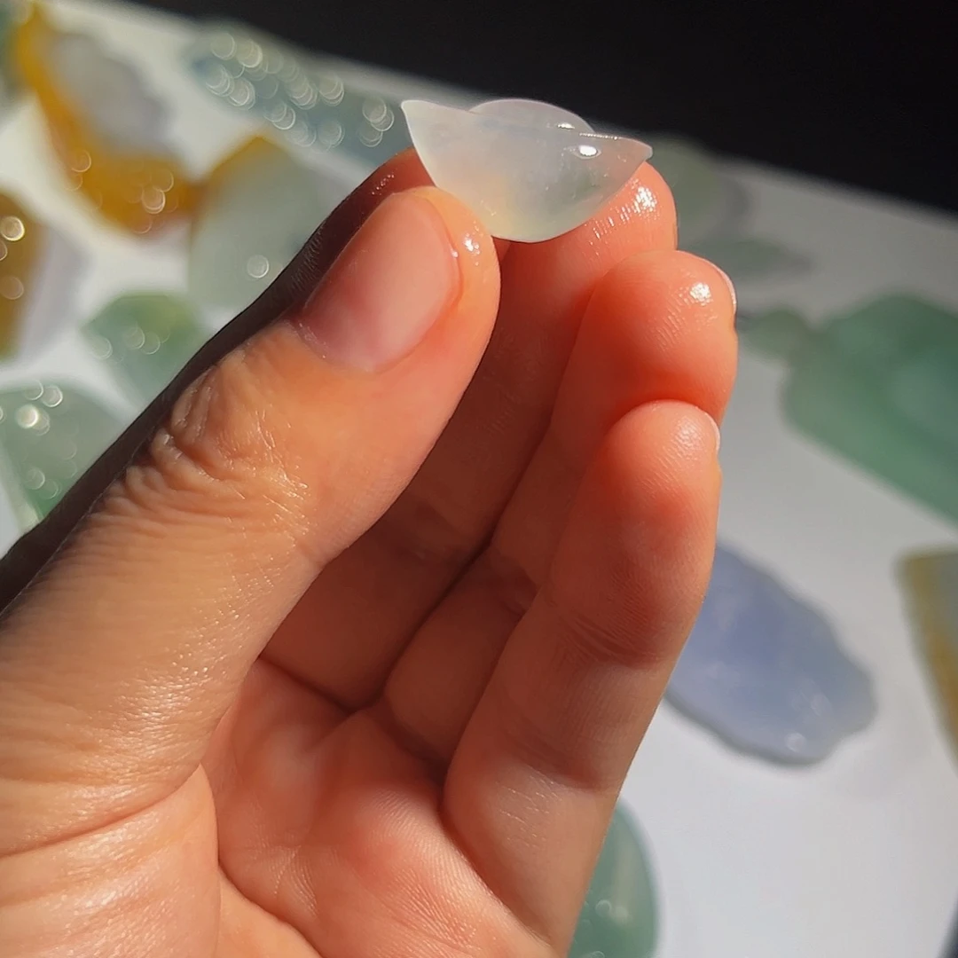 定制翡翠未镶嵌天然缅甸A货翡翠