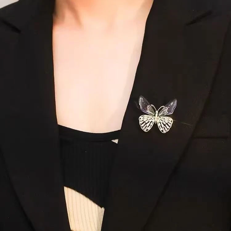 铜合金合成锆石胸针 铜合金【蝴蝶胸针】A18-3高档别针