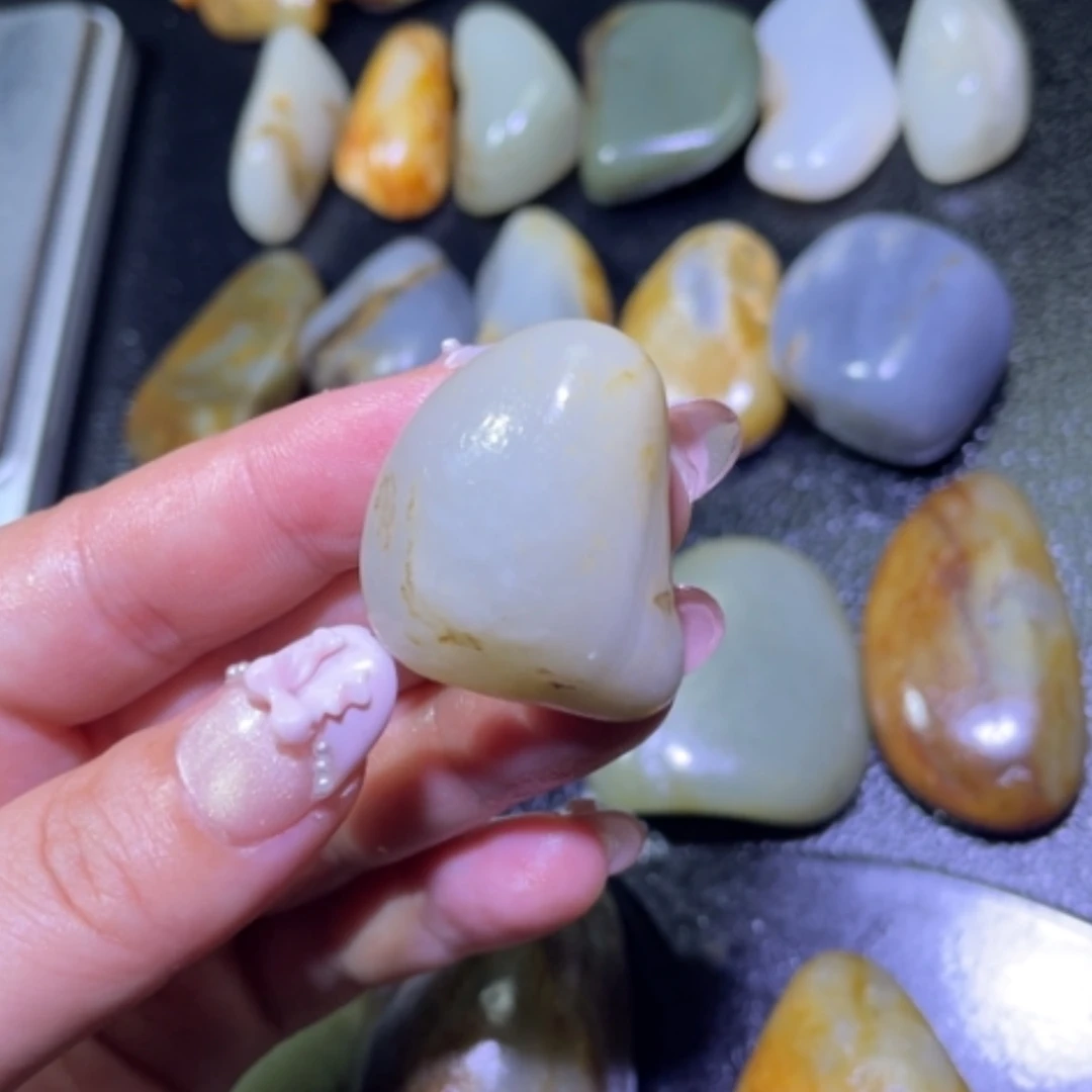 【闪购商品】颈饰未镶嵌和田玉