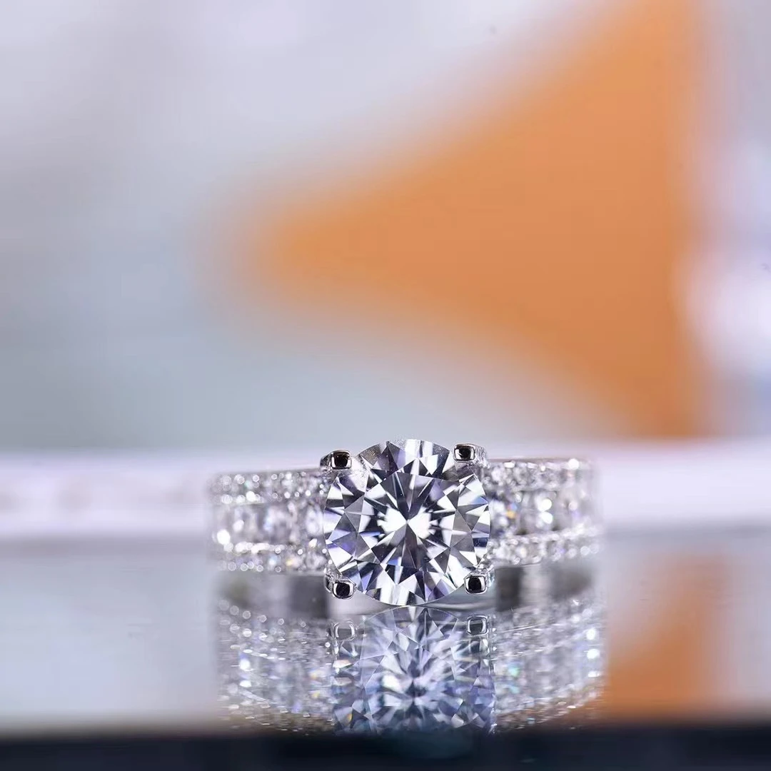 925银莫桑石银制品 豪镶牛头 3克拉 5克拉 轻奢时尚女士奢华