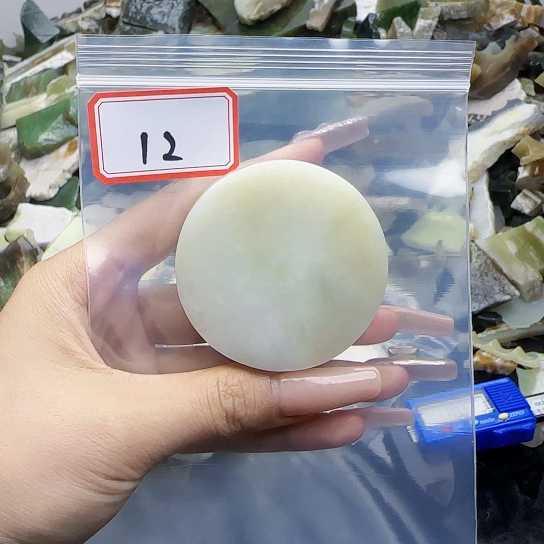 和田玉未镶嵌珠宝半成品