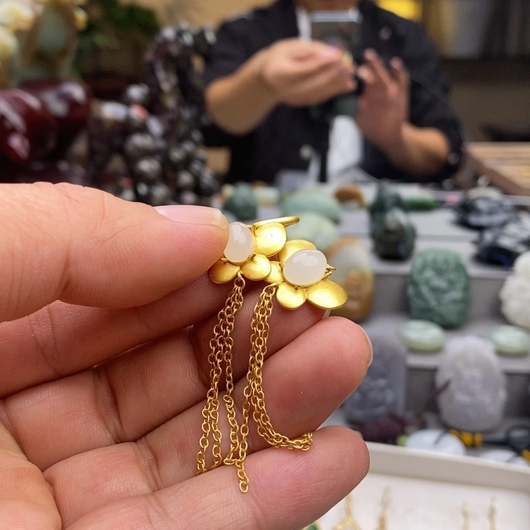 锦***好和田玉未镶嵌颈饰