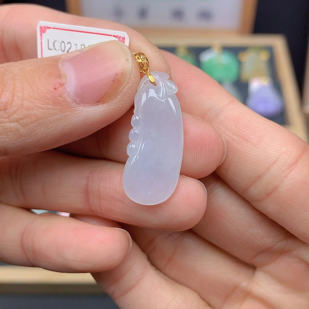 翡翠颈饰18K金镶嵌翡翠