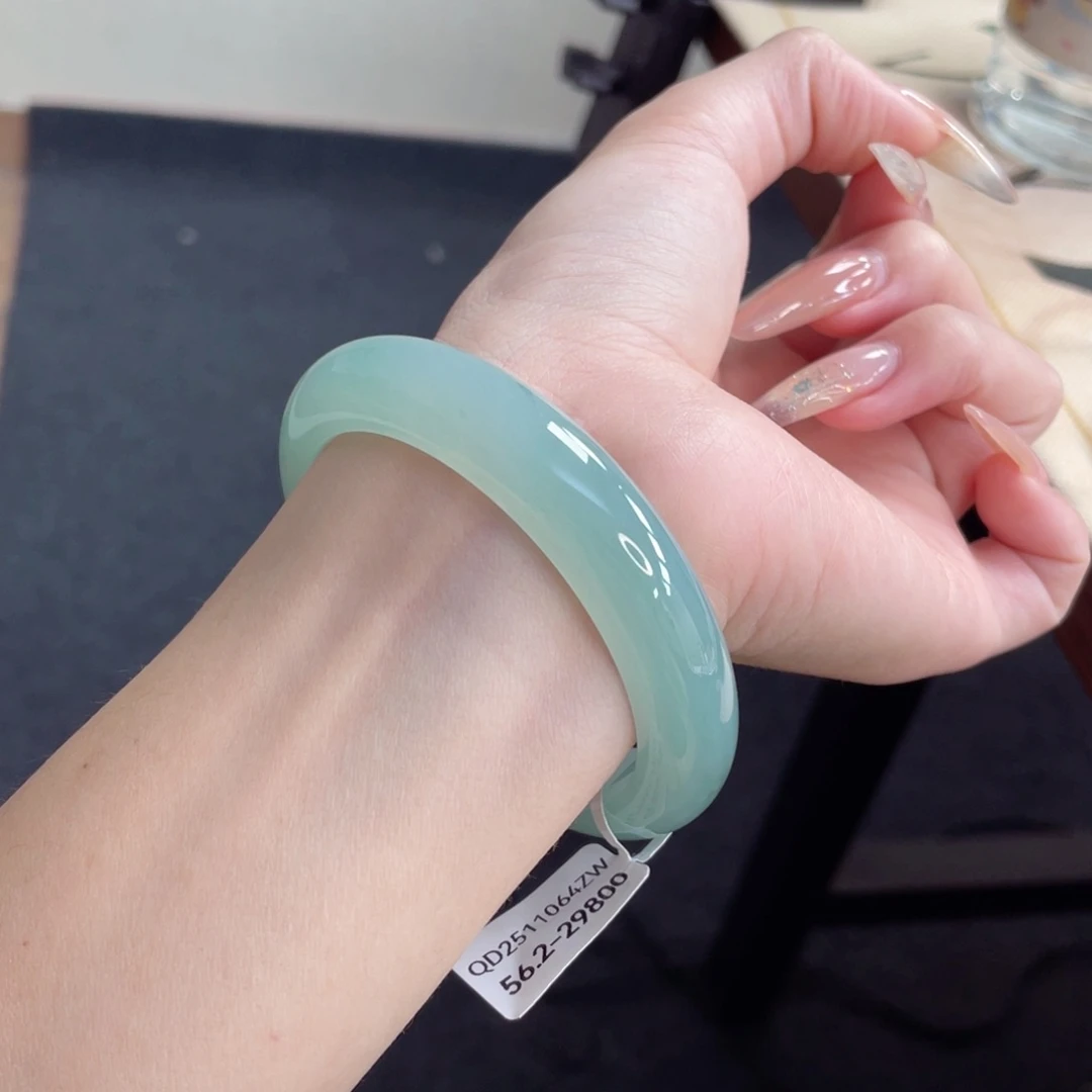 未镶嵌手镯翡翠56.2果冻海马尔代夫冰蓝27号