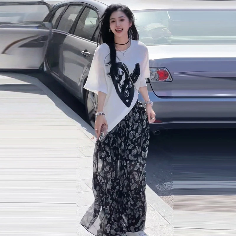 夏季一整套穿搭时尚套装新款宽松印花t恤上衣设计感显瘦半身裙女