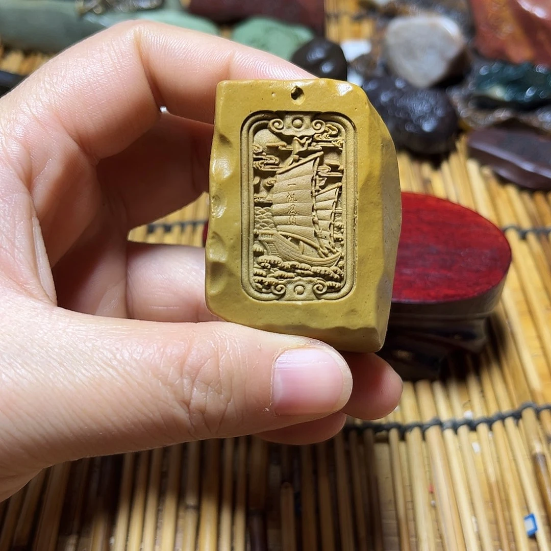 新疆戈壁石原石雕刻
