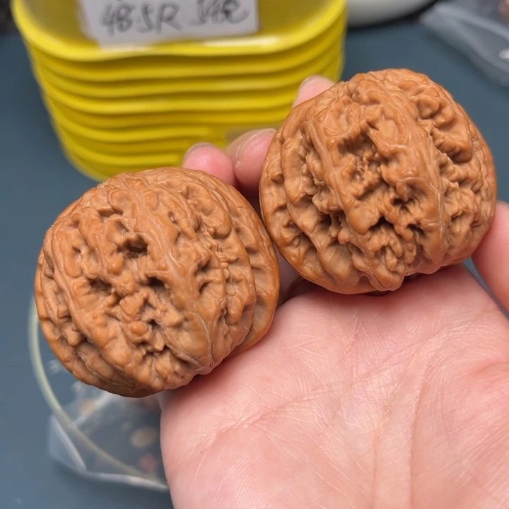 文玩核桃吊坠46-31892-05