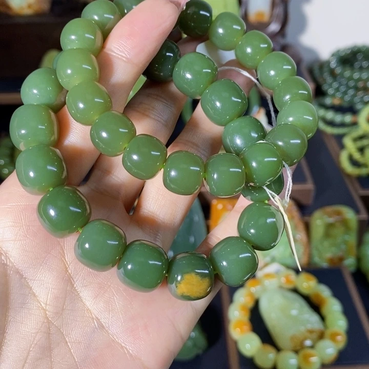 套链未镶嵌和田玉淡*