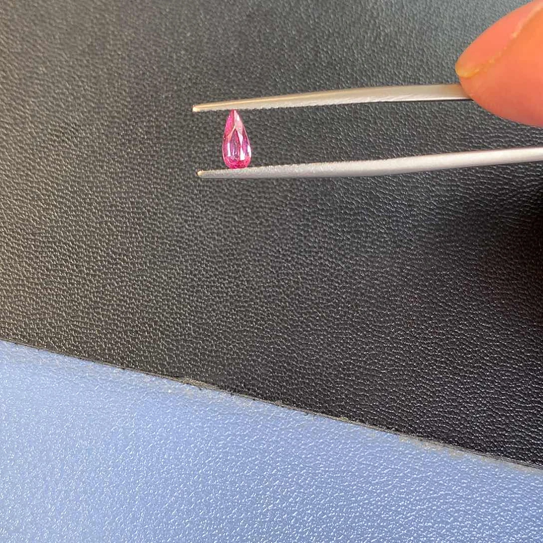 欧***酱裸石未镶嵌尖晶石