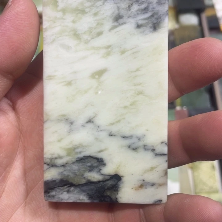 蛇纹石玉未镶嵌天然花玉平安无事牌