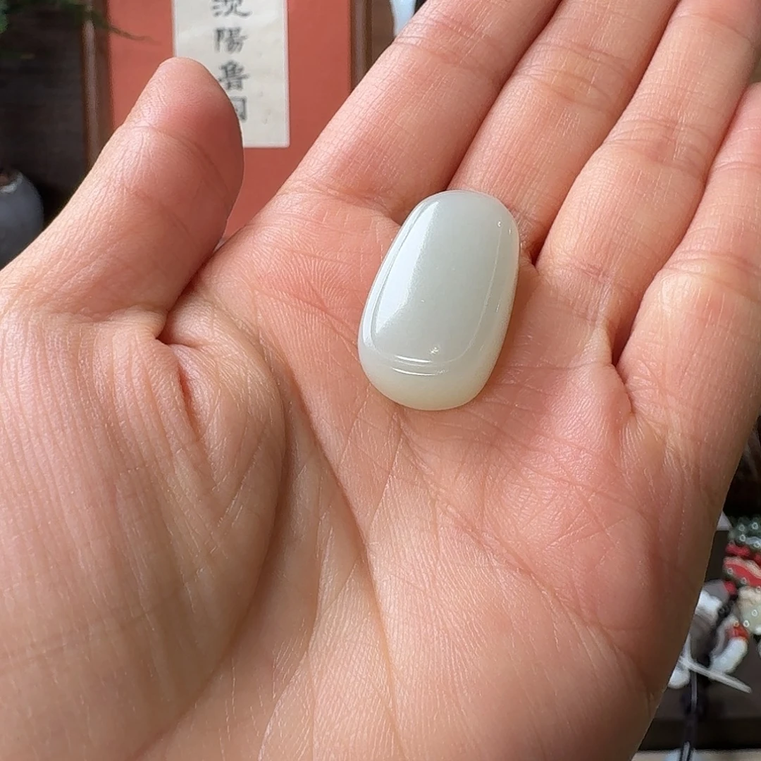 Q****和田玉未镶嵌手链