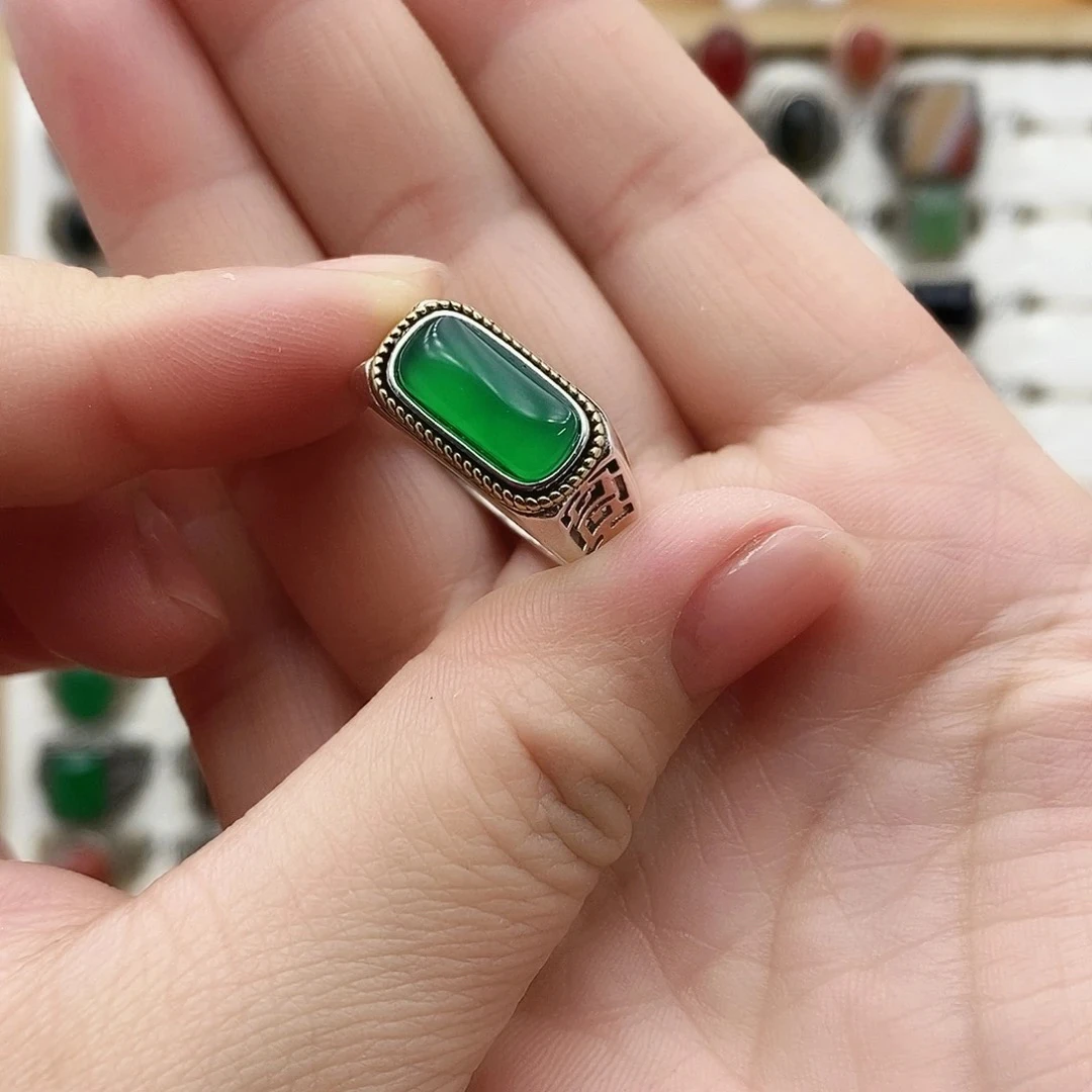 绿玉髓马鞍戒镂空回型纹男戒银925镶嵌开口戒
