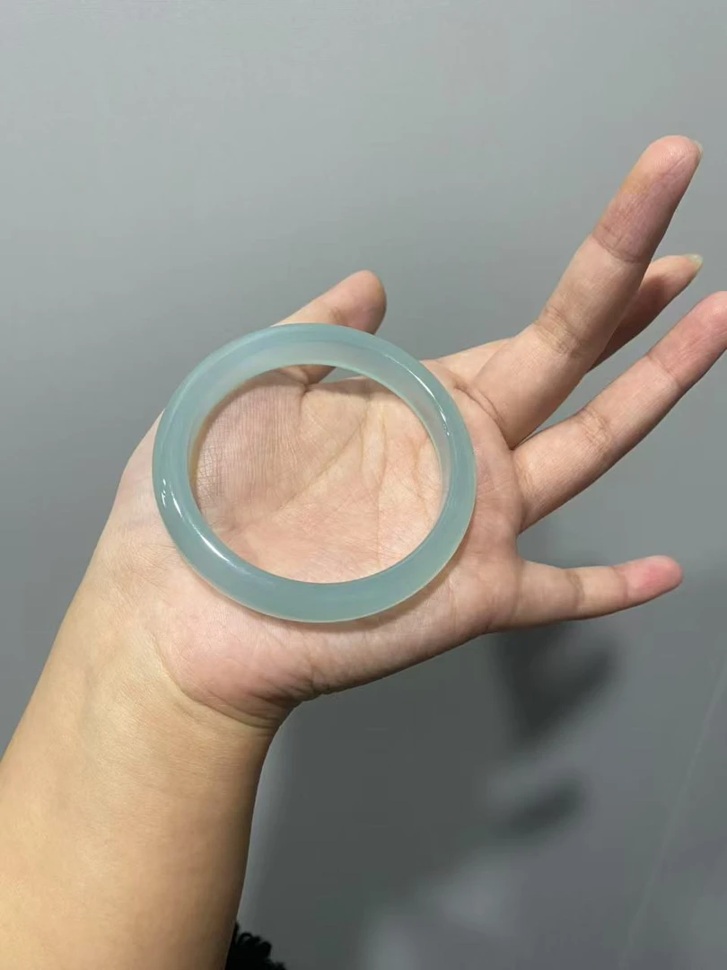 天然玛瑙玉石天空蓝手镯