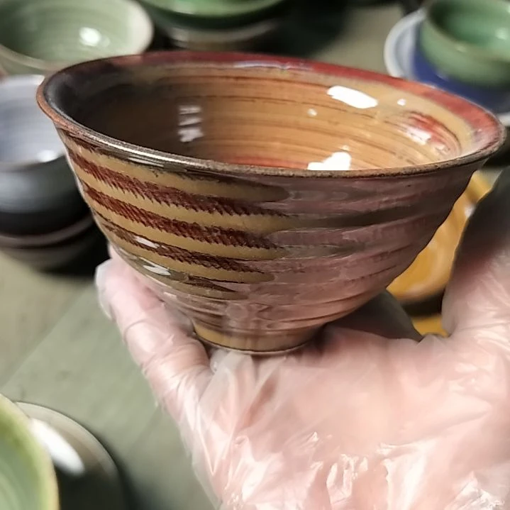 盘瓷片陶瓷杯盘壶碗都有