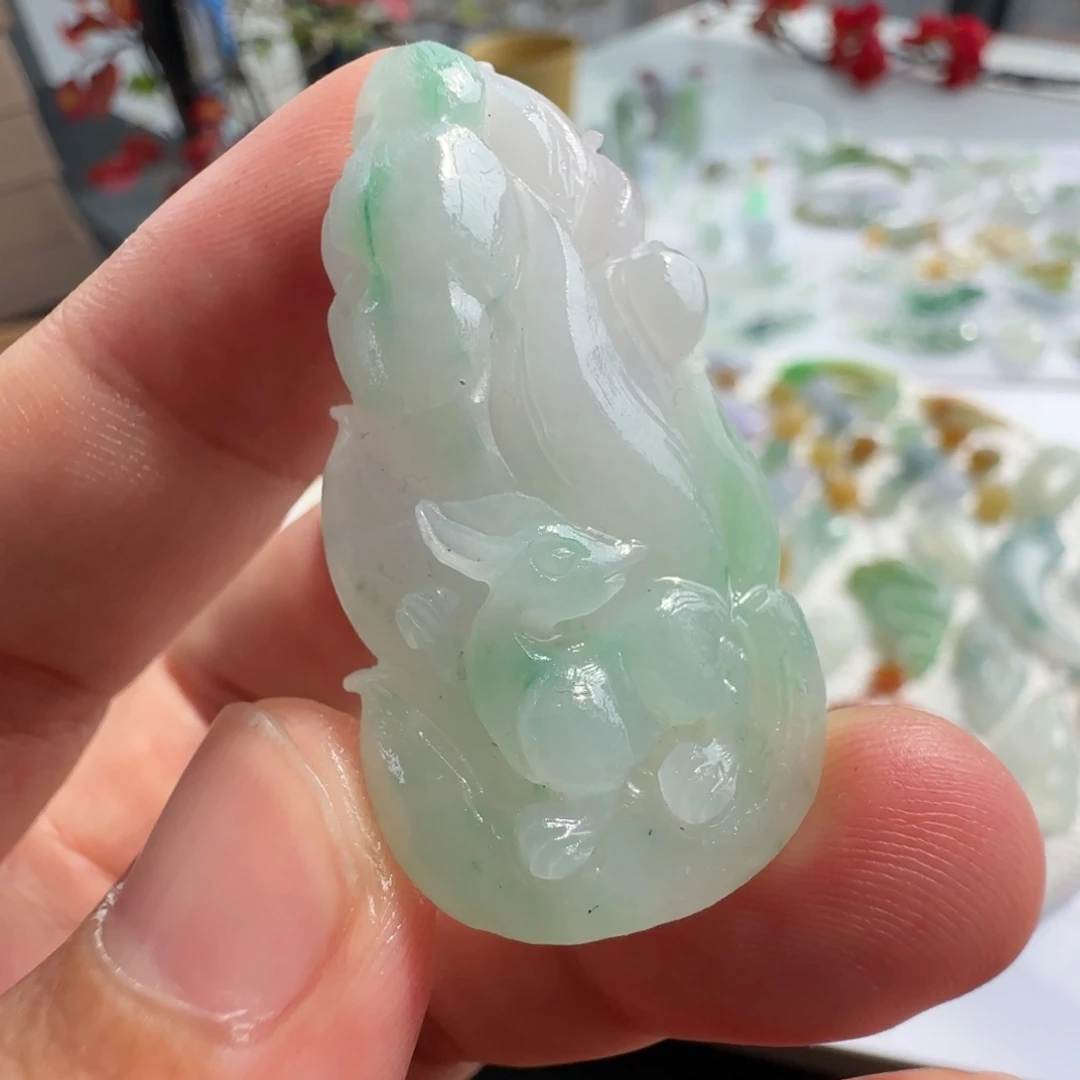 定制翡翠未镶嵌楷*定制翡翠毛货不退不换
