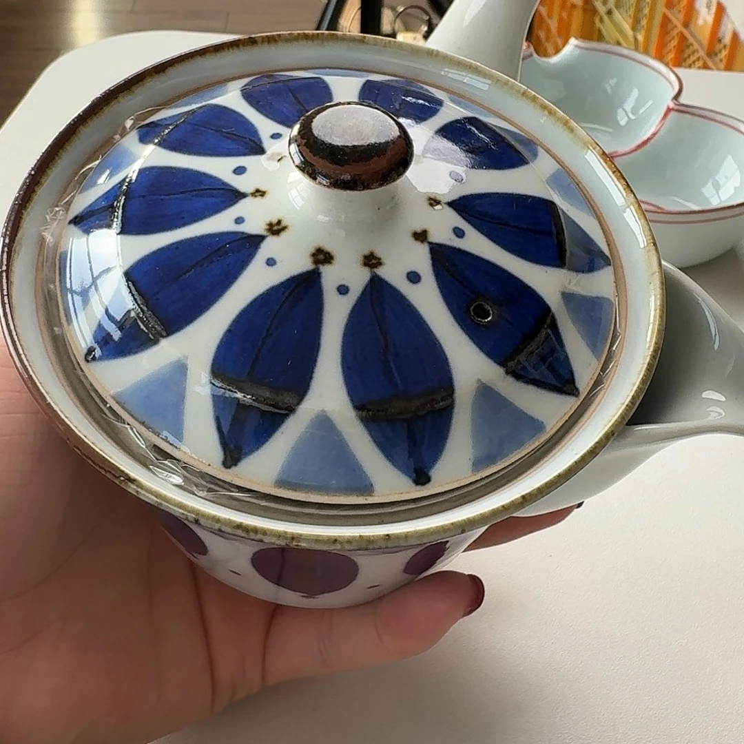 瓷片1只翔方窑手绘茶壶，340毫升